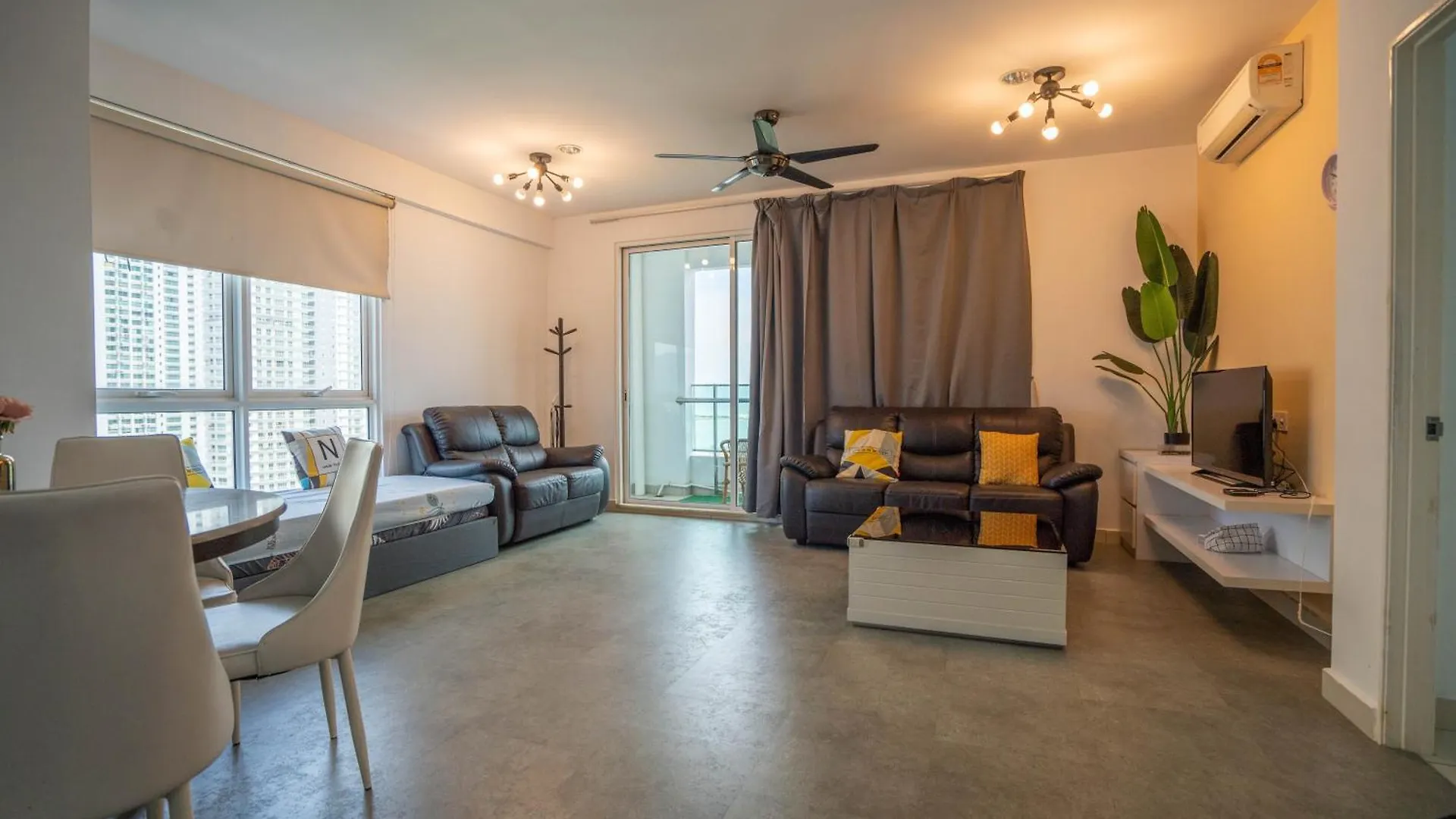 Апартаменты Seaview Mansion One Georgetown