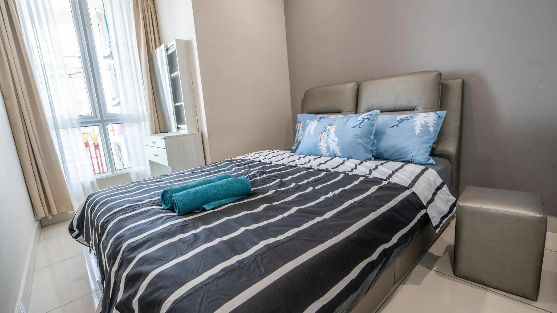 Апартаменты Seaview Mansion One Georgetown Малайзия